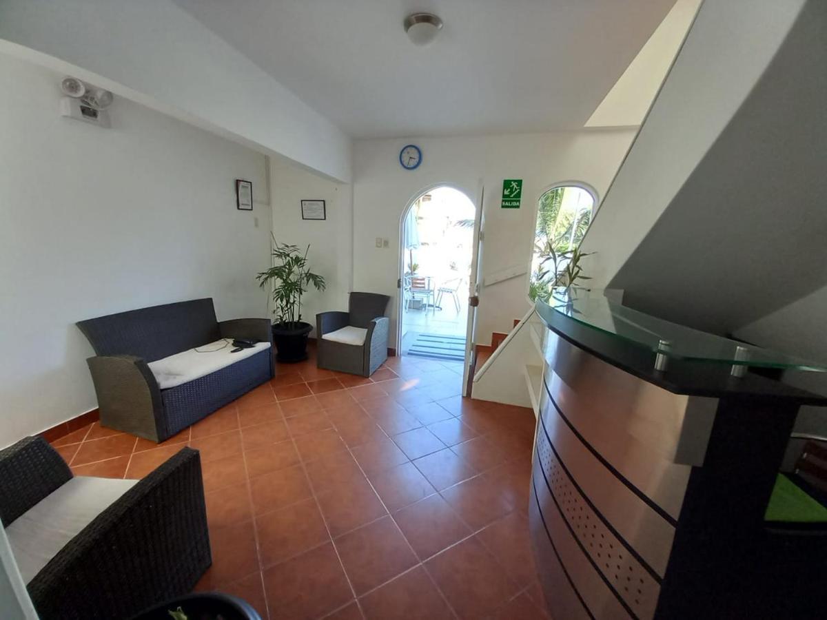 פאראקאס Hostal Los Frayles מראה חיצוני תמונה