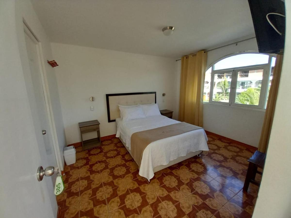 פאראקאס Hostal Los Frayles מראה חיצוני תמונה