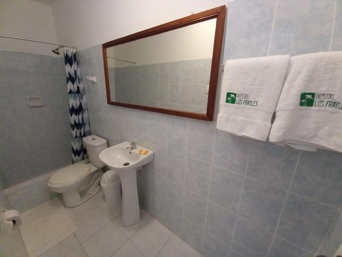 פאראקאס Hostal Los Frayles מראה חיצוני תמונה