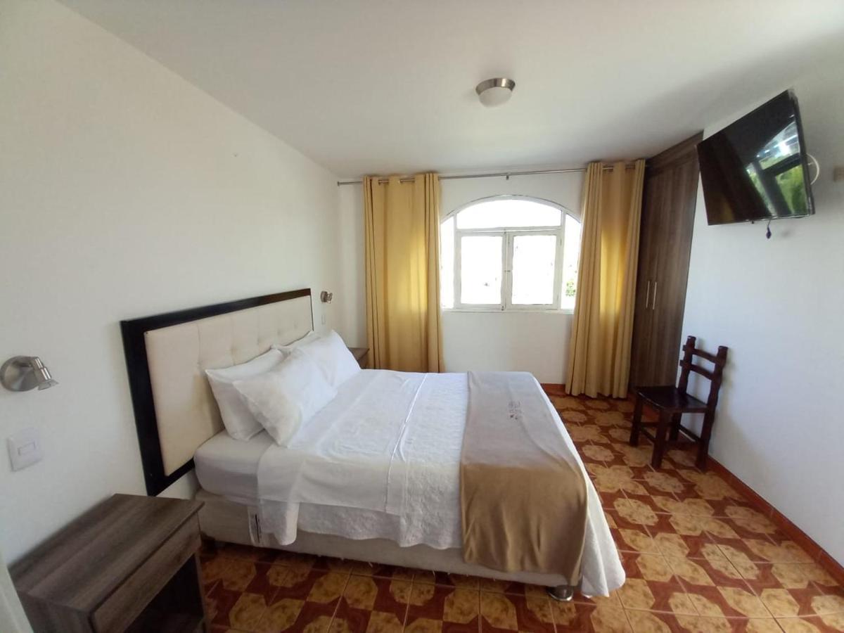 פאראקאס Hostal Los Frayles מראה חיצוני תמונה