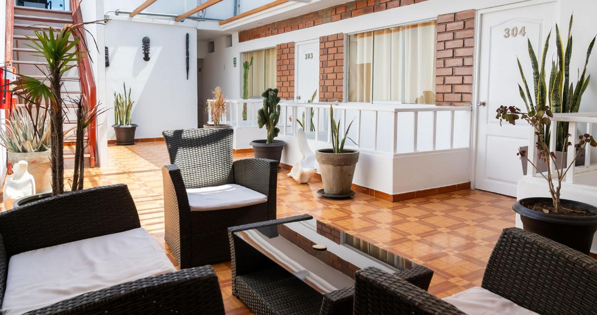 פאראקאס Hostal Los Frayles מראה חיצוני תמונה